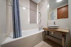 Grosvenor View (D14), Condominium #564172271